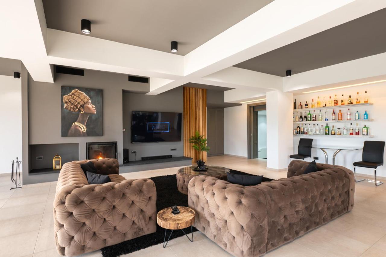Villa Athos Гувия Екстериор снимка